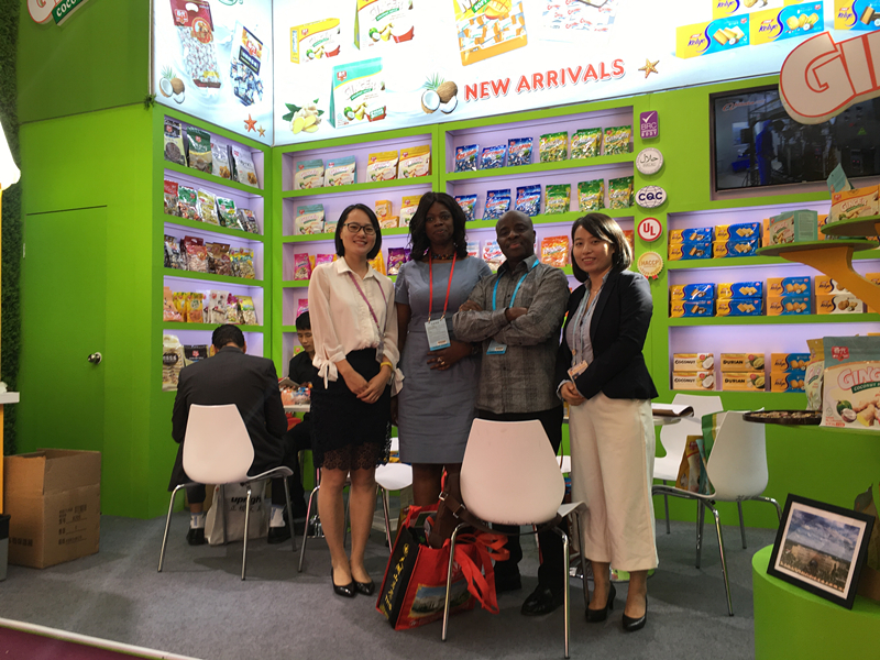 春光食品集團(tuán)參加第124屆廣交會 全力助推自主品牌走向世界_副本.jpg